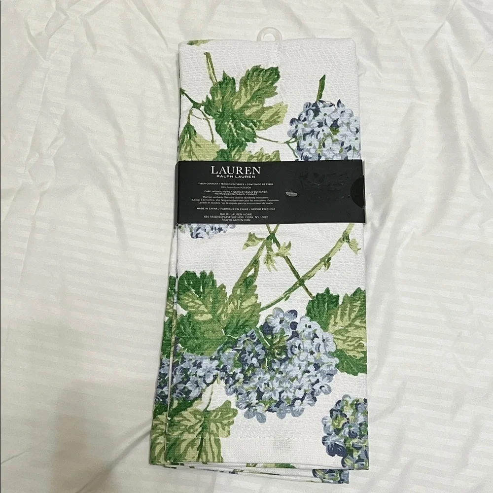 Lauren Ralph Lauren Kitchen Towels set of 2 Floral Hydrangeas